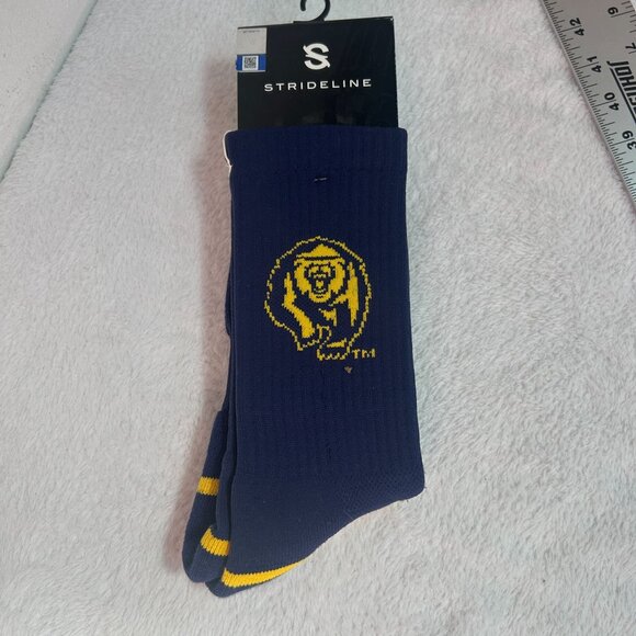 Strideline Cal Berkeley Bear Full Knit 1 Socks NCAA Sweat Wicking Tech Navy new - Picture 1 of 3
